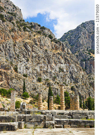 Ruins of Apollo temple in Delphi, Greece 11979080