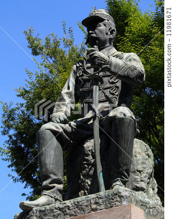 Valley of the valley bridge statue Valley of the valley bridge statue 11981671