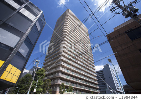 High rise apartment 11984844