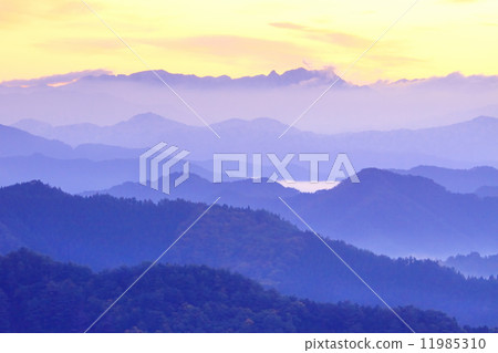 Dawn of Kii mountains 11985310