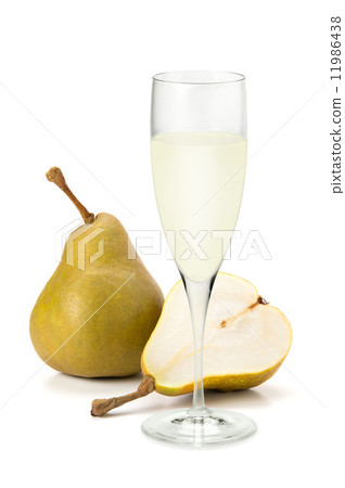 Pear and juice 11986438