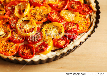 Quiche with tomato Quiche with tomato 11987454