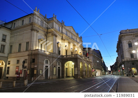 Italy Milano Scala Italy Milano Scala 11989031