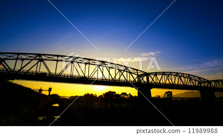 Invitation series for autumn 11989988