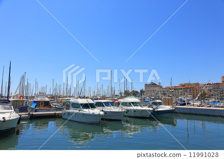明亮的戛納碼頭 11991028