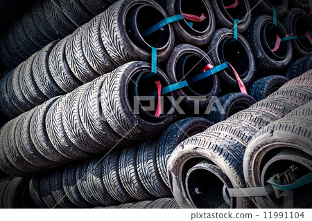 Row of tires 11991104