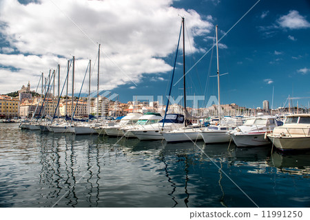 Old Port of Marseille, France Old Port of Marseille, France 11991250