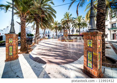 Plaza de Espana. Vejer de la Frontera, Spain Plaza de Espana. Vejer de la Frontera, Spain 11991412