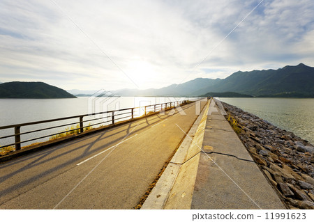 run way 11991623