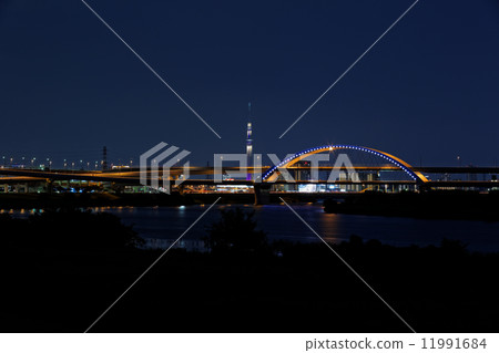 Jiangbei JCT and light-up Sky Tree and Goshiki Sakura Ohashi 11991684