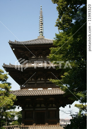 Yokohama Sankei-en Garden Old Lightmyoji Triple Tower 11993820
