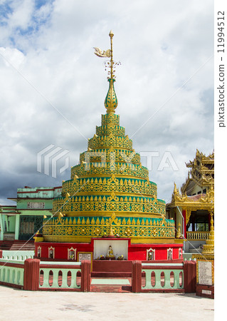shwedagon 11994512