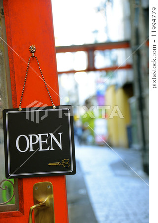 open  11994779