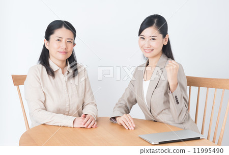 Visit sales image 11995490