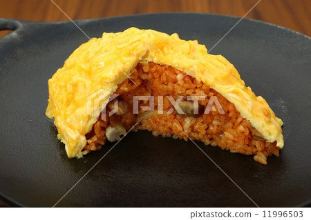 Omelette rice  11996503