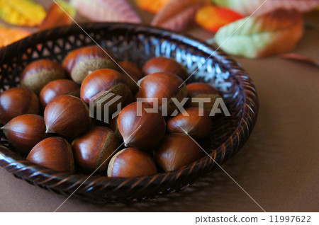 Chestnut basket _ 2 Chestnut basket _ 2 11997622
