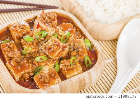 Mapo Tofu - Tofu and minced pork cooked with chili bean paste, fermented black beans and chili oil. 11999172
