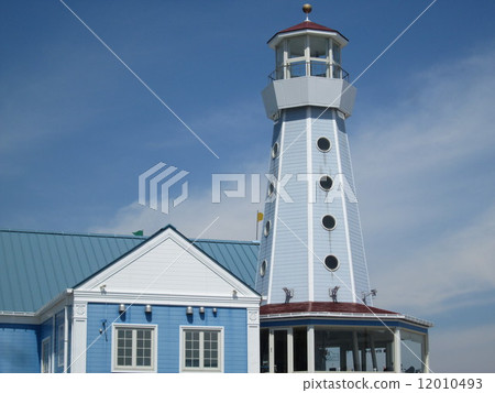 Summer blue skies at a resort, Ito, Shizuoka Prefecture 12010493