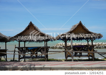 Thai style hut made from leave and wood Thai style hut made from leave and wood 12014251