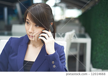 Answering the Call 12014668