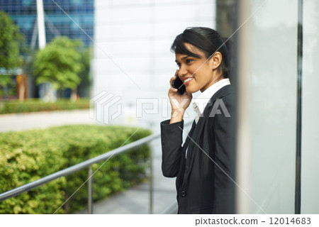 Woman in the City 12014683