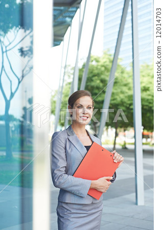 Lady in the City Lady in the City 12014703