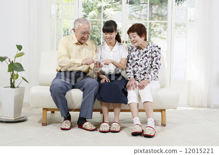 信號量和年長夫婦 信號量和年長夫婦 12015221