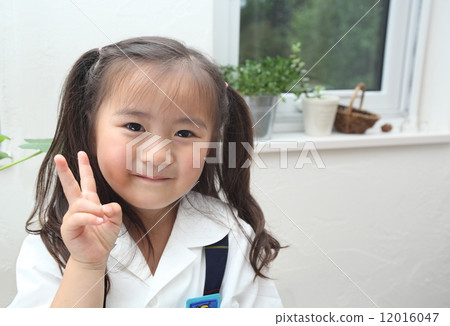 幼兒園兒童女孩 幼兒園兒童女孩 12016047