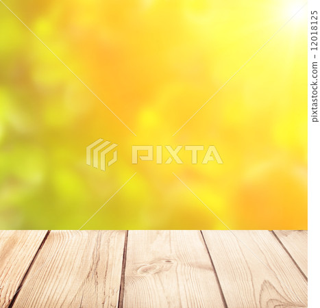 Old desk and nature background 12018125