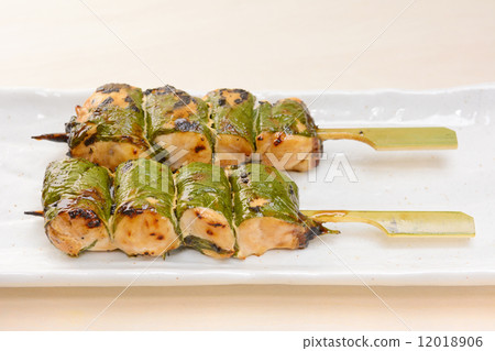 Delicious yakitori, big cigar 12018906