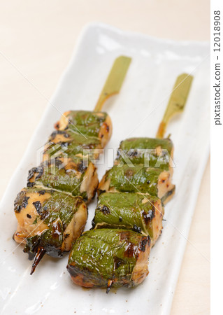 Delicious yakitori, big cigar 12018908