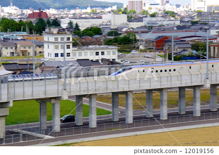 W7系列Hokuriku Shinkansen 12019156