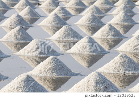 Heap of sea salt Heap of sea salt 12019523