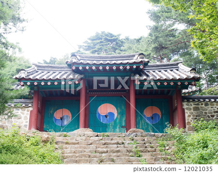 世界遺產韓國南漢山城堡董先生（Seung Ryeoljeong） 12021035