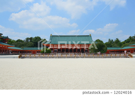 Heisei Shrine's "Outer Shrine" (Okazaki Nishitako Town, Sakyo-ku, Kyoto City) 12024016