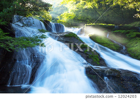 Kikuchi Valley (400 thousand waterfall) Kikuchi Valley (400 thousand waterfall) 12024203