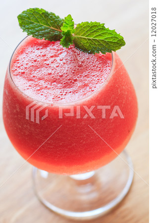 Fresh watermelon smoothie 12027018