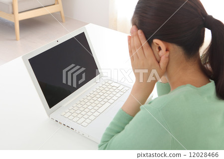 尷尬的中年婦女 尷尬的中年婦女 12028466