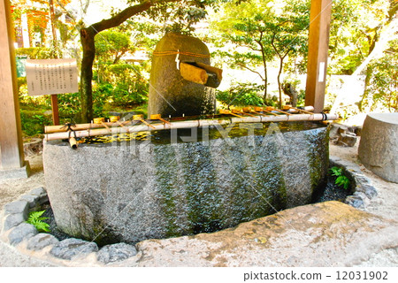 Kamiyama spring spring (Kamigamo shrine (Kamo Separate thunder shrine) / Kyoto Ward, Kita Ward, Kyoto city) 12031902