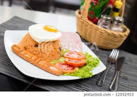 American Fried Rice with egg ham and sausage 12032453