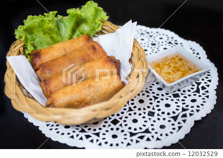 Fried Spring Rolls (Por Pia Tod) Fried Spring Rolls (Por Pia Tod) 12032529