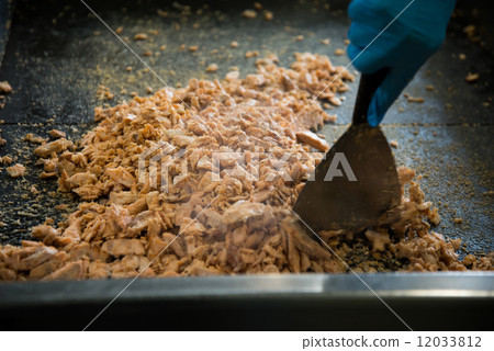 Salmon looseness 5 12033812