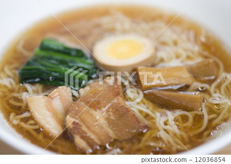 soy source ramen  12036854