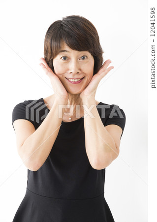 Middle-aged female 12041598