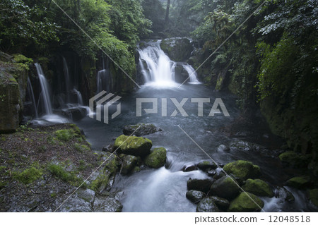 Rain Tengu Falls and Ryuga Buraku 12048518