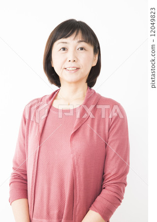 中年女性 12049823