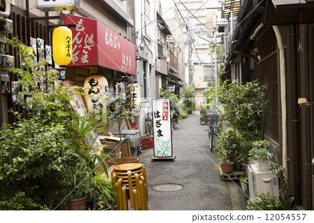 Tsukishima's houses 12054557