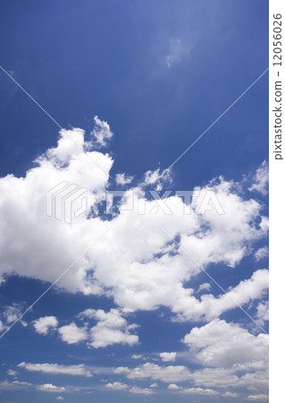 藍天和雲彩 藍天和雲彩 12056026