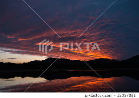Morning glow of unstable weather sky and clouds picture material 12057881