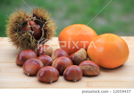 Chestnut and persimmon Chestnut and persimmon 12059437